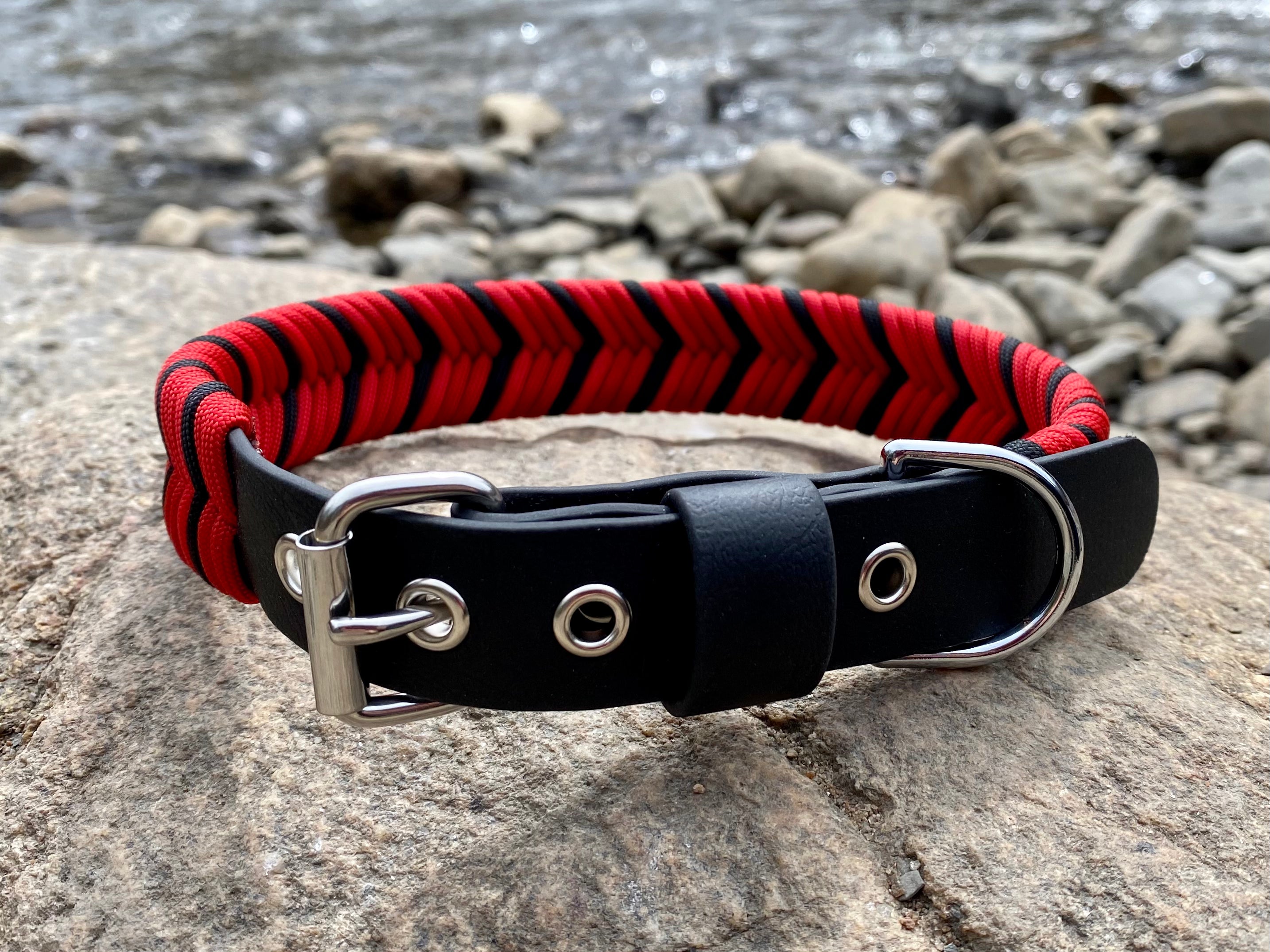 ARROW -  ROUGE ET NOIR